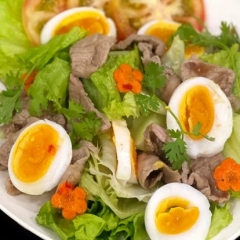 Salad Bò Trứng