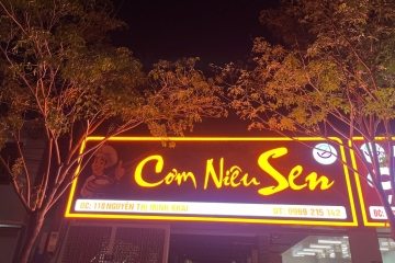 CƠM NIÊU SEN VŨNG TÀU